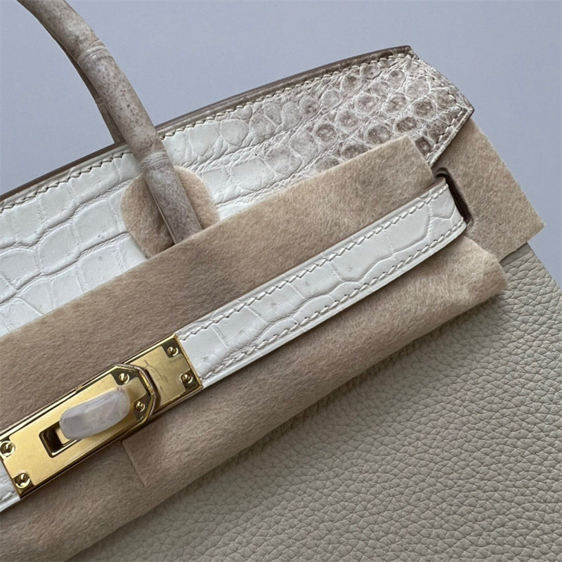Crisp handbag styled for everyday wear