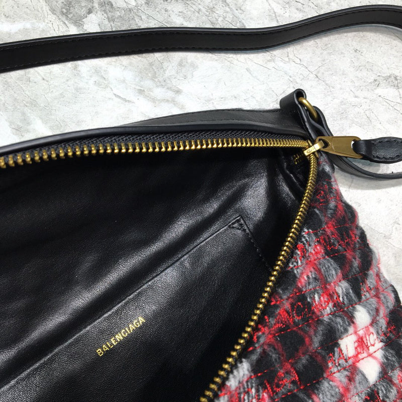 Sophisticated Faux Leather Handbag - Smooth Faux-Leather Exterior | Women's Statement Accessory #737 - texture close-up (image 9) of designer-inspired handbag
