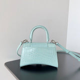 Zivas Charm Signature Style Statement Handbag (Effortless Style Upgrade) – Full Silhouette