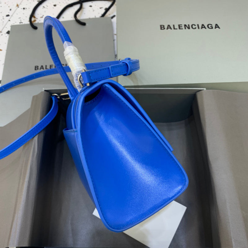 Chic Premium PU Leather Handbag - Everyday Elegance | Women's Premium Handbag #571 - interior view (image 6) of designer-inspired handbag