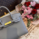 Graceful handbag styled for everyday wear