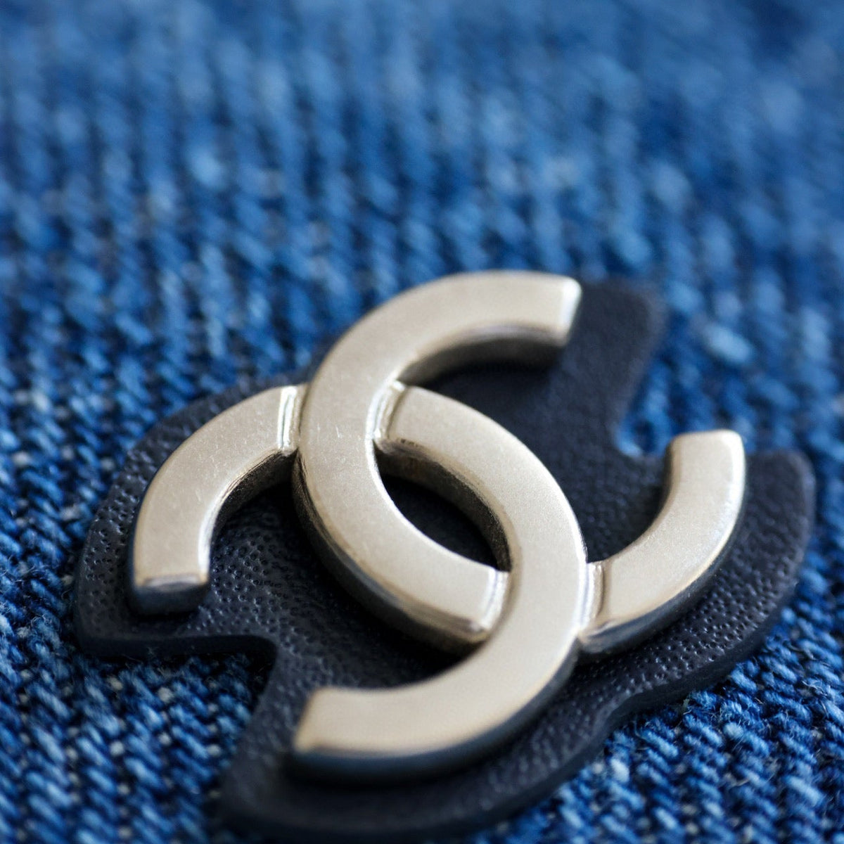 Chanel 23P Handbag detail shot – authentic designer craftsmanship