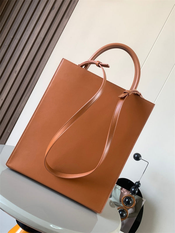 Ziva's Charm handbag – side angle view (36cm*28cm*7cm)