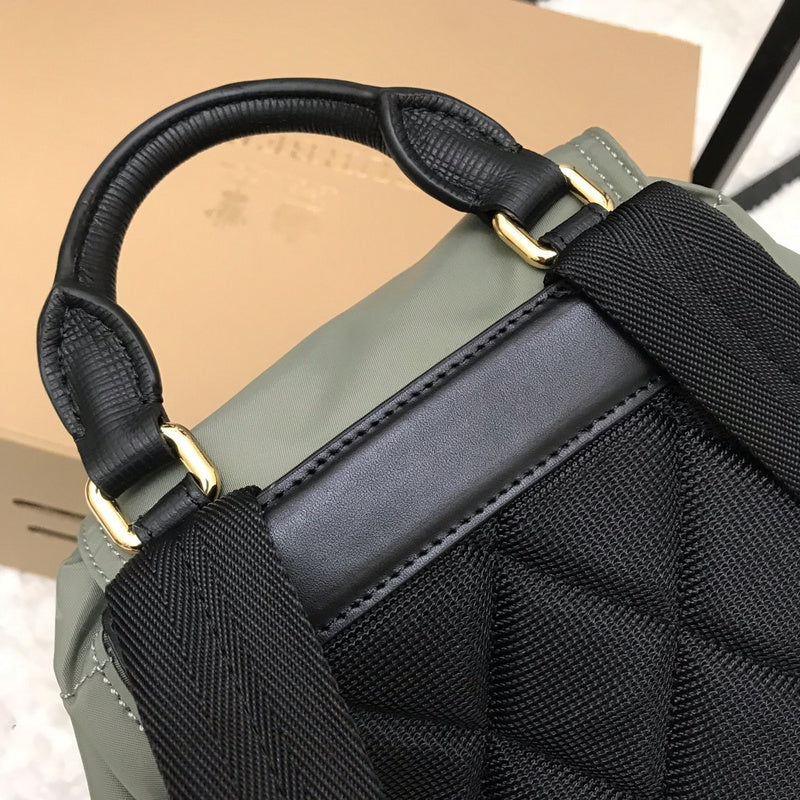 Ziva's Charm handbag – interior view (one versatile size)