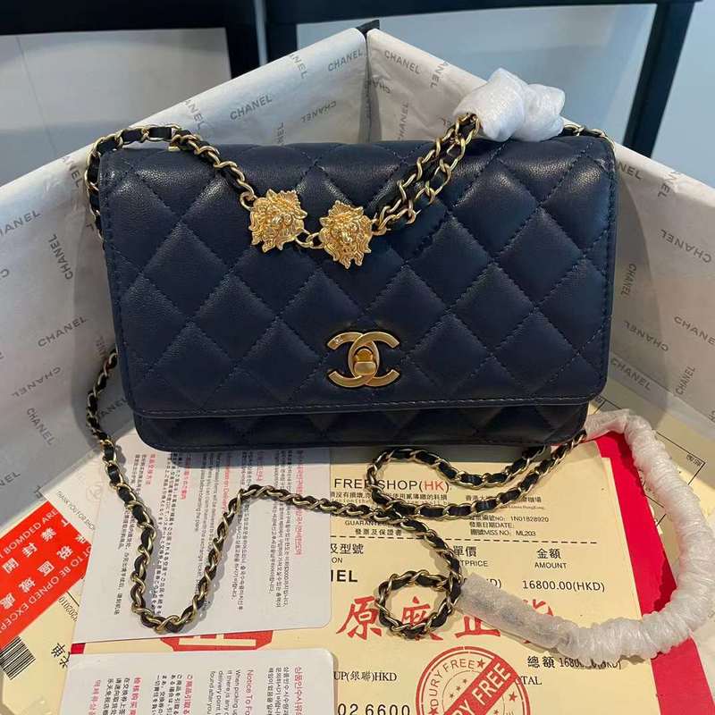 Zivas Charm Chic Craftsmanship Luxury Handbag (Polished Everyday Piece) – Lifestyle Shot
