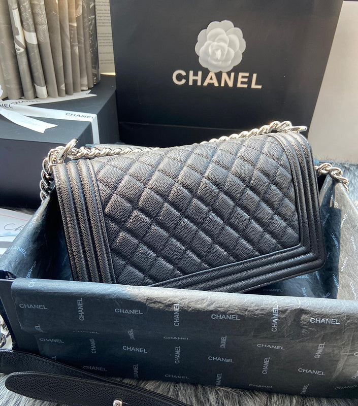  women's handbag, mid design, view 6