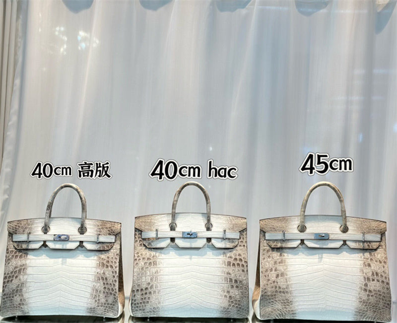 structured bag interior and compartment view 9