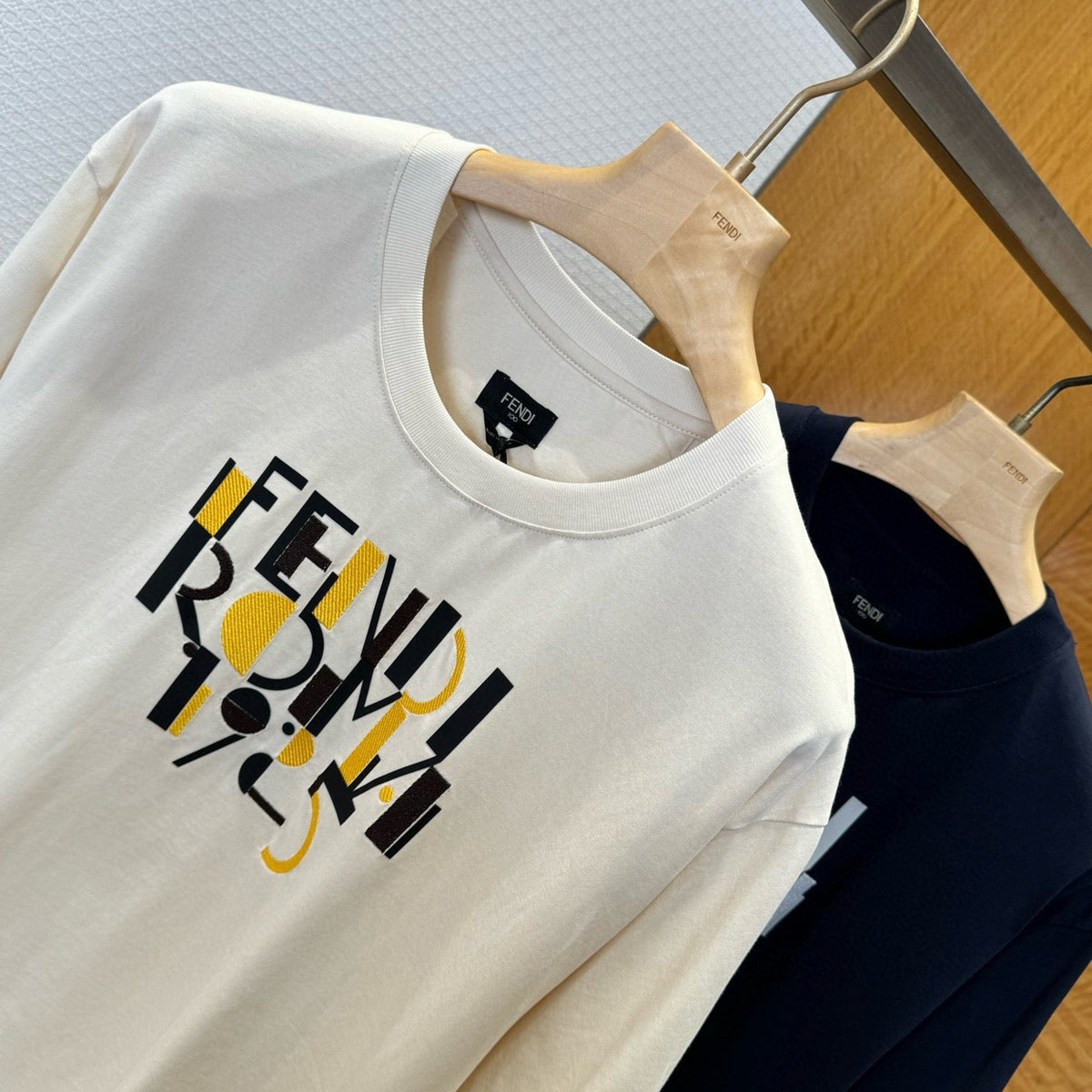 T-Shirts? Fen T-shirt Casual Everyday Designer Tee