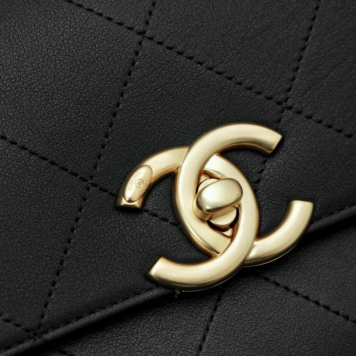 Chanel 25S Small Bag – luxury designer bag at Bellvora