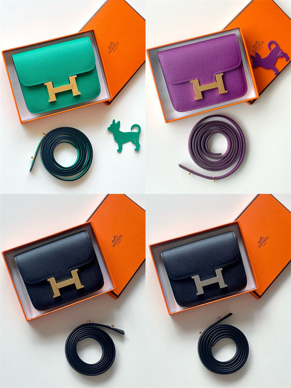 signature structured bag detail view showing craftsmanship