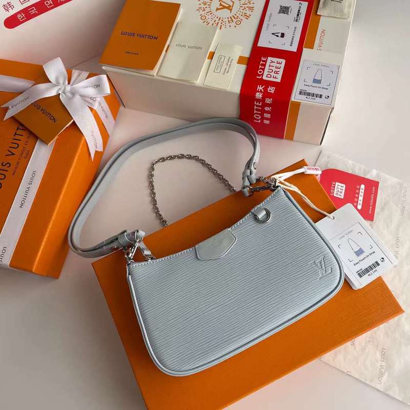 Front view of classic premium women's handbag – women's luxury handbag