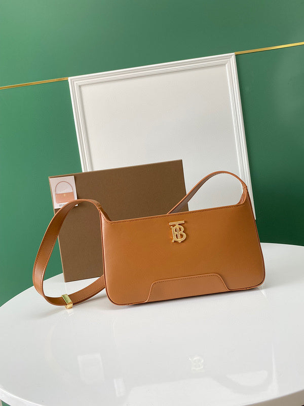 Ziva's Charm handbag – front view (one versatile size)