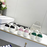 Givenchy shoes Style 048 - logo and branding close-up