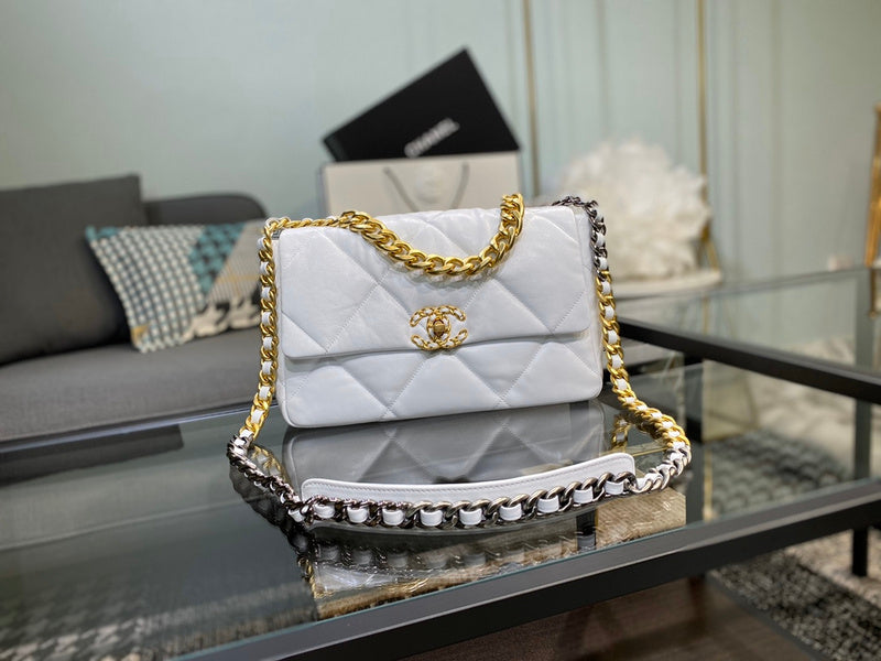 Zivas Charm Versatile Design Designer Handbag (Structured Everyday Essential) – Detail View