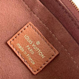  Sleek carryall bag front view 7