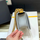  versatile purse view 10