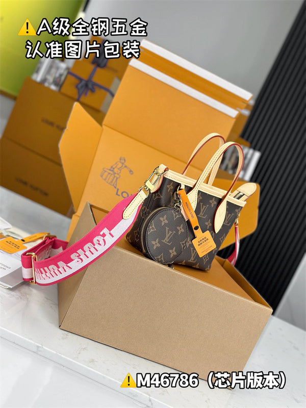  structured tote bag styled with outfit