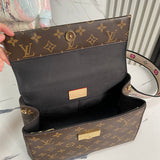  everyday bag interior and compartment view 9
