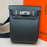  Essential tote bag carried on shoulder
