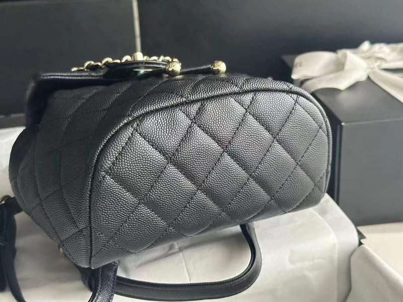 Zivas Charm Refined Everyday Style Luxury Handbag (Timeless Wardrobe Addition) – Lifestyle Shot
