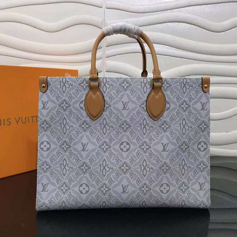 Side profile of refined polished women's handbag – women's everyday handbag