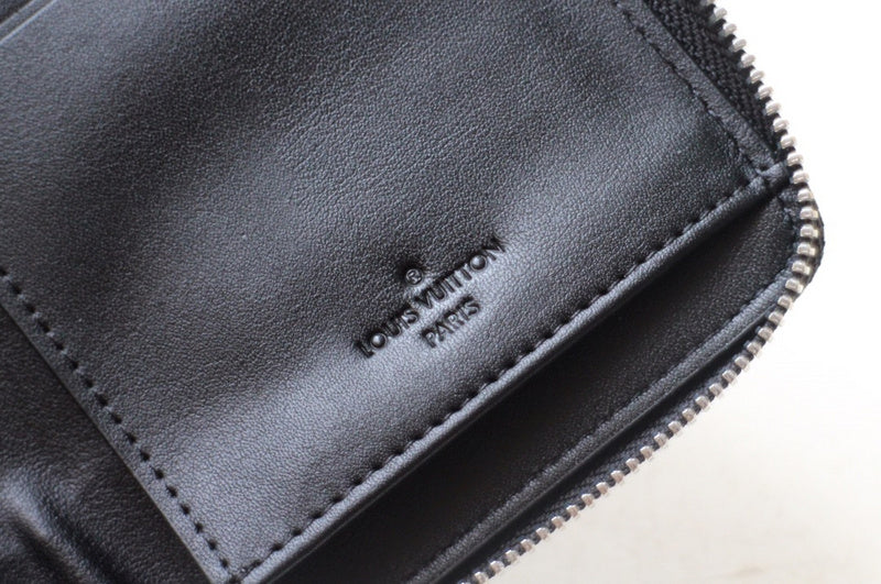 Interior view of elevated statement women's handbag – women's designer-style accessory