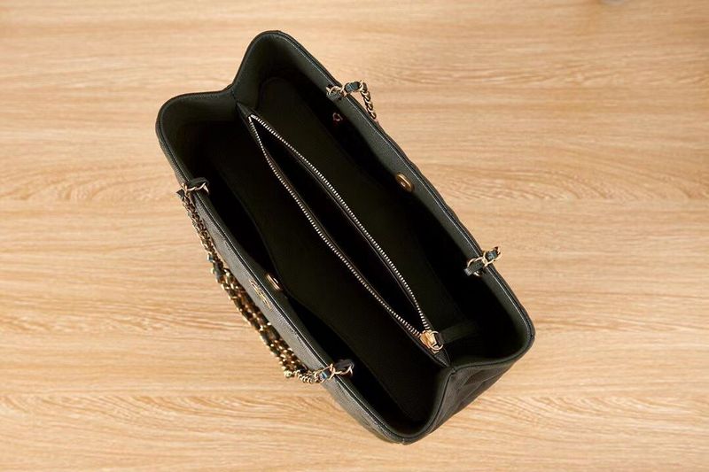 Zivas Charm Elevated Essentials Designer Handbag (Statement-Ready Design) – Full Silhouette
