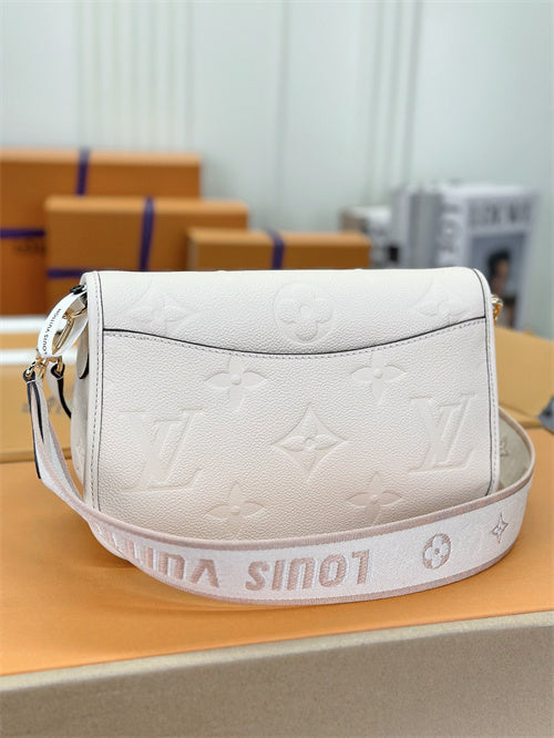  top-handle bag interior and compartment view 15