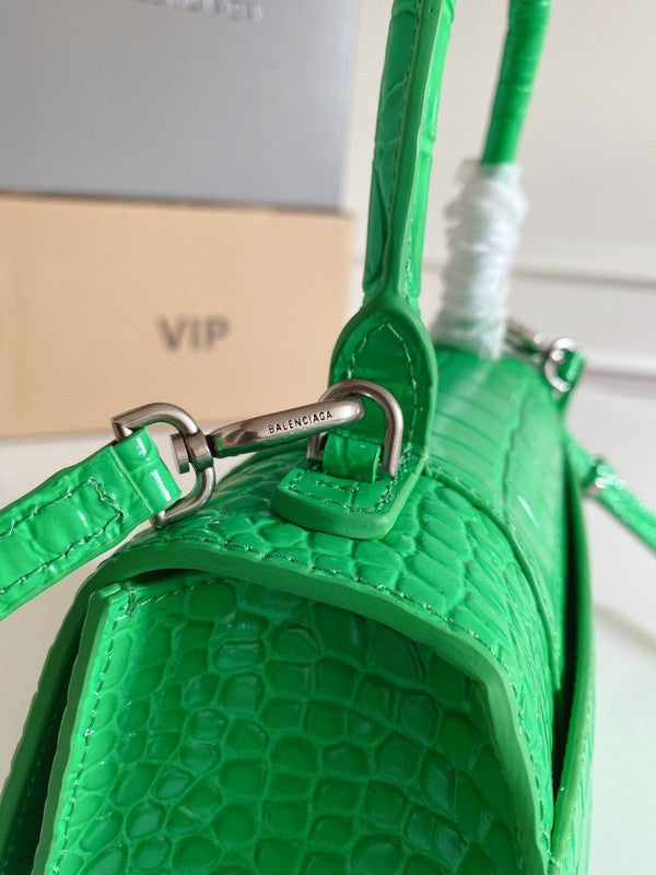 Zivas Charm Effortless Elegance Premium Handbag (Designer-Inspired Craftsmanship) – Styled Look