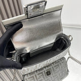 Ziva's Charm handbag – detail view (19cm*10cm*4cm)