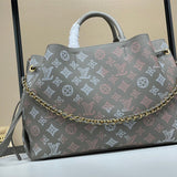  Polished handbag front view
