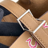Versatile handbag styled for everyday wear