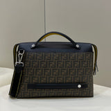 Ziva's Charm handbag – detail view (38cm*8cm*27cm)