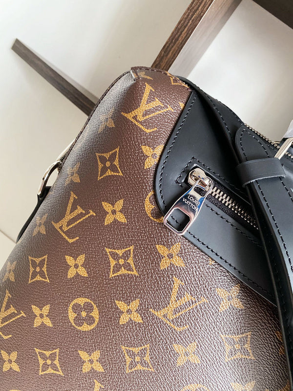 Close-up detail of classic sleek women's handbag – women's everyday handbag