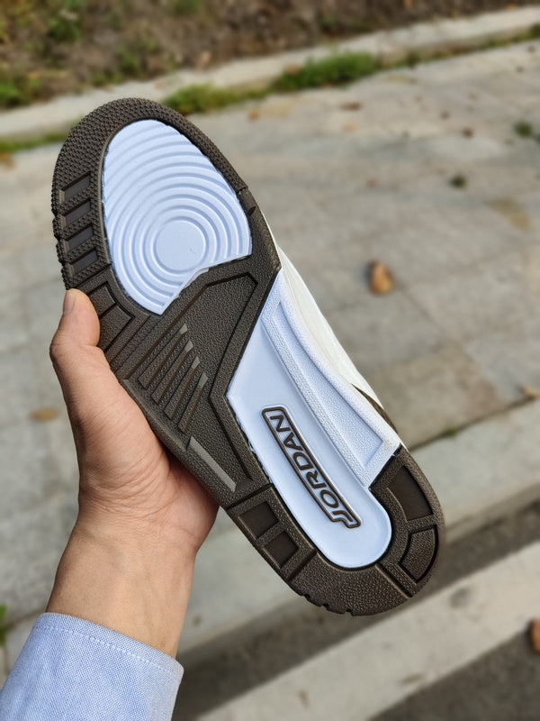 Nike Men's & Women's Signature Luxury Sneakers — Style 168 detail view