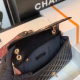 Zivas Charm Effortless Elegance Fashion Handbag (Elevated Daily Companion) – Angled View