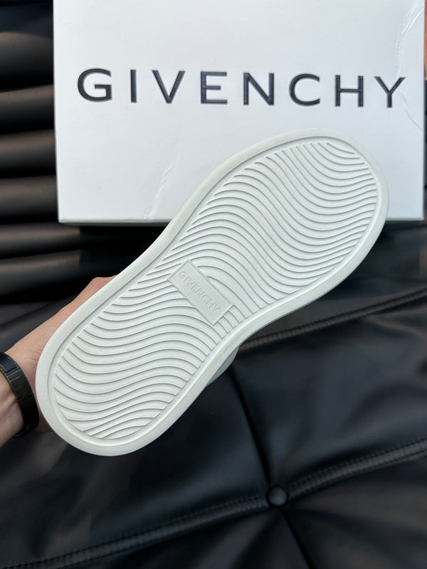 Givenchy shoes Style 181 - side profile detail