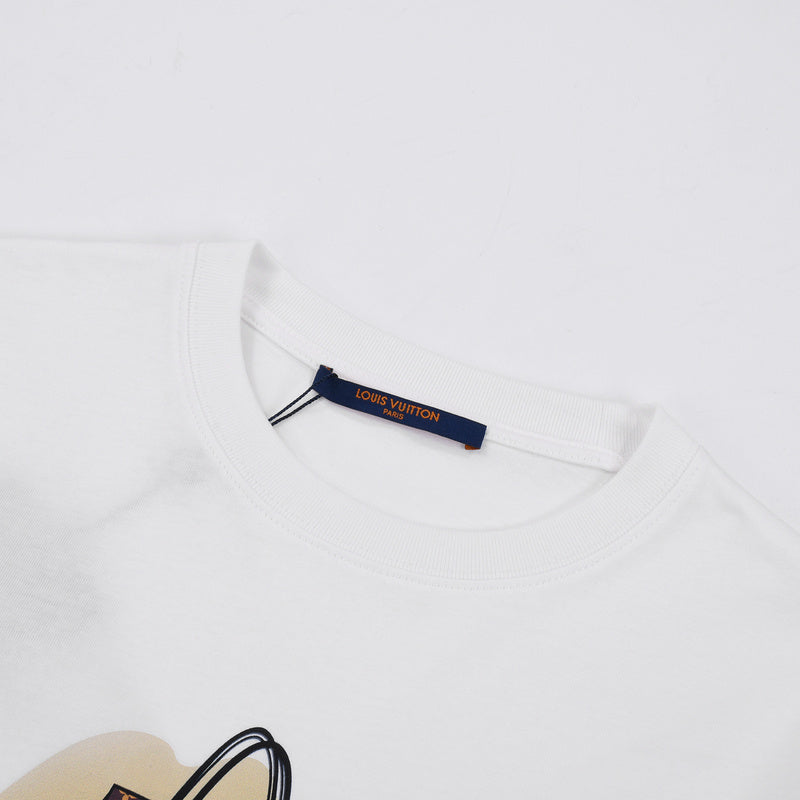 Full styled look of Louis Vuitton cotton t-shirt with contemporary cut