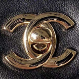Zivas Charm Timeless Appeal Luxury Handbag (Refined Modern Silhouette) – Close-Up Detail