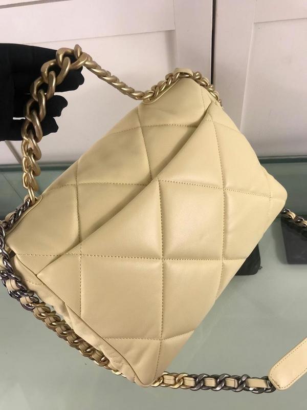 Zivas Charm Effortless Elegance Fashion Handbag (Modern Wardrobe Staple) – Interior View