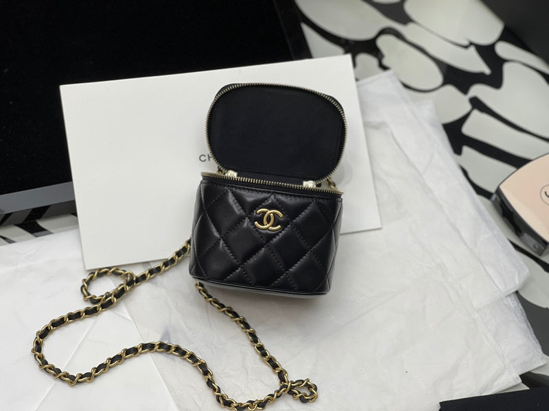 compact purse view 6