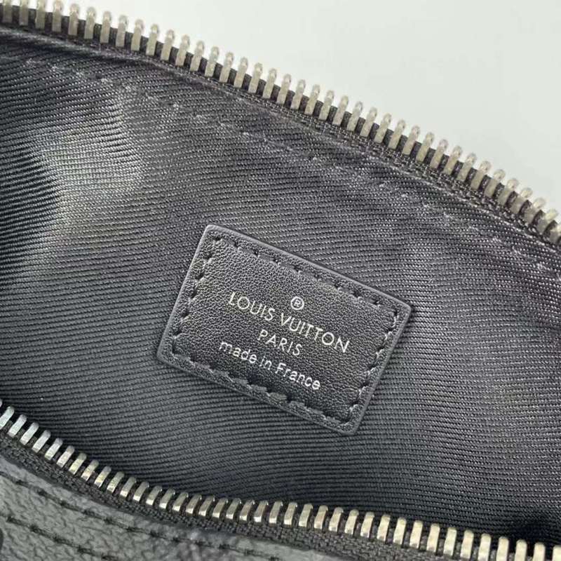 Side profile of elevated modern women's handbag – women's designer-style accessory