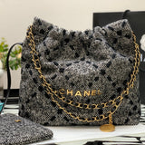Zivas Charm Timeless Appeal Designer Handbag (Modern Wardrobe Staple) – Close-Up Detail