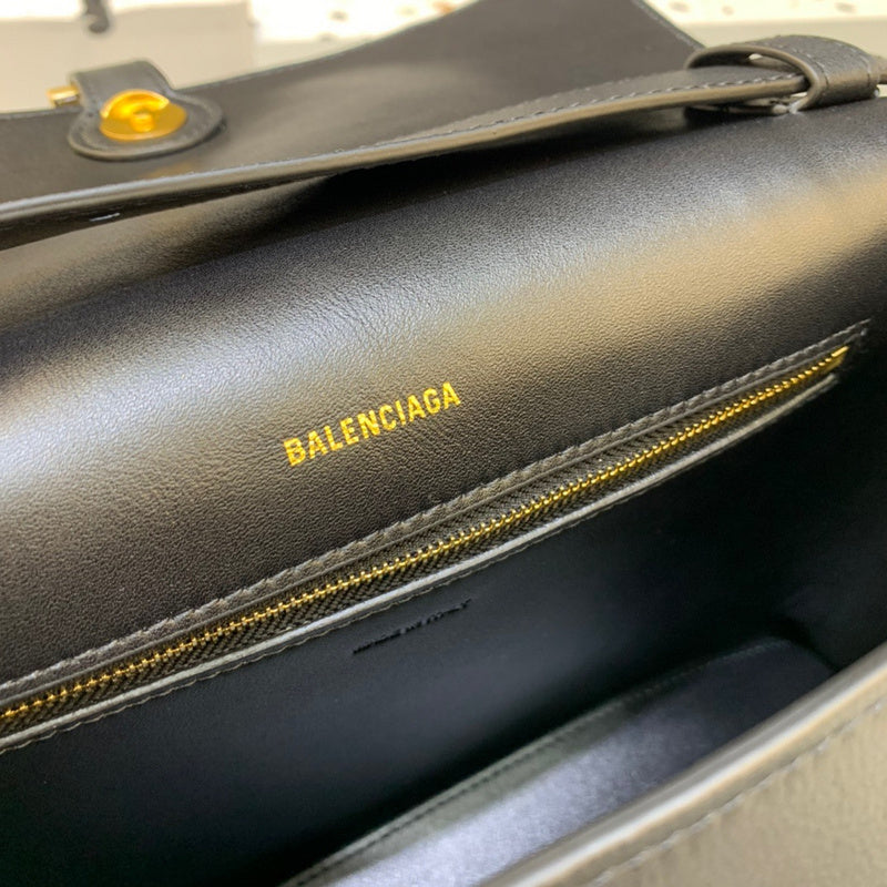 Chic Premium PU Leather Handbag - Versatile Everyday Design | Women's Premium Handbag #518 - alternate angle view (image 8) of designer-inspired handbag