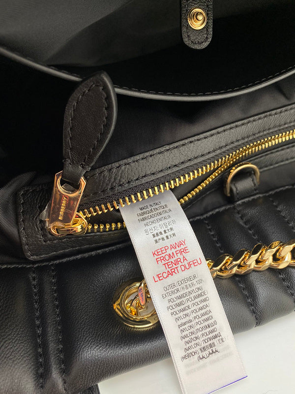 Timeless Vegan Leather Handbag - Understated Luxury Look | Women's Premium Handbag #1104 - texture close-up (image 9) of designer-inspired handbag
