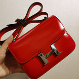  chic tote bag styled with outfit 18