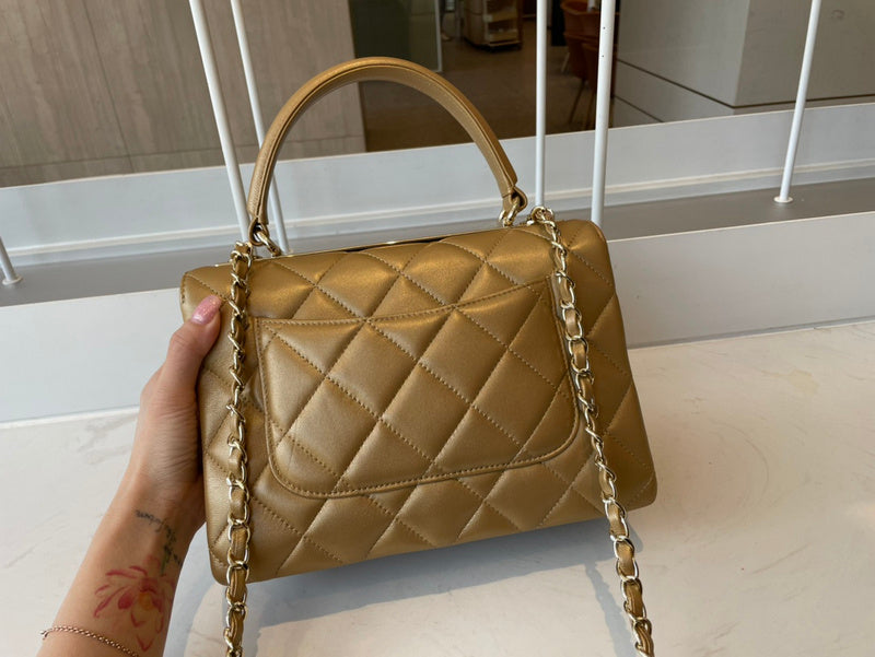  versatile purse view 8