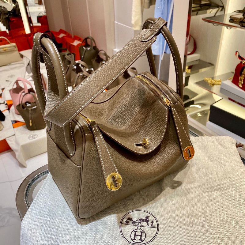 Streamlined bag women's premium everyday handbag