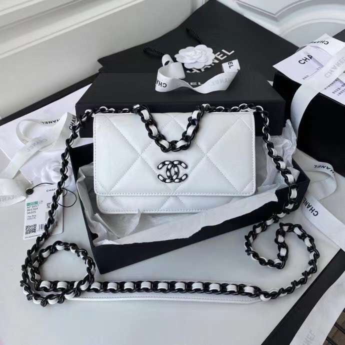 handbag, mid everyday style, image 2