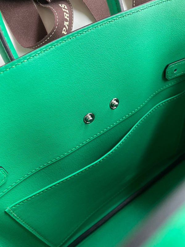Sculpted handbag styled for everyday wear